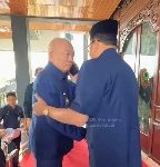 Video Gubernur Kalsel H. Muhidin Telponan Saat Peluk Pejabat Viral, Tembus 304 Komentar